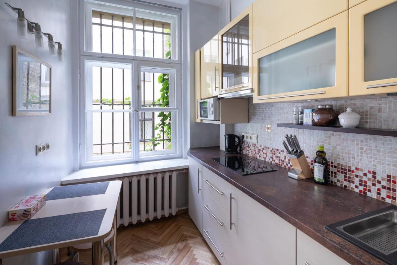 Old Riga Historical One Bedroom Apartment Bagian luar foto